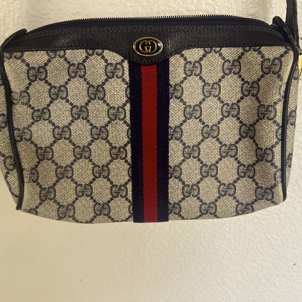 Vintage Gucci Crossbody purse from late 1970’s/early 80’s